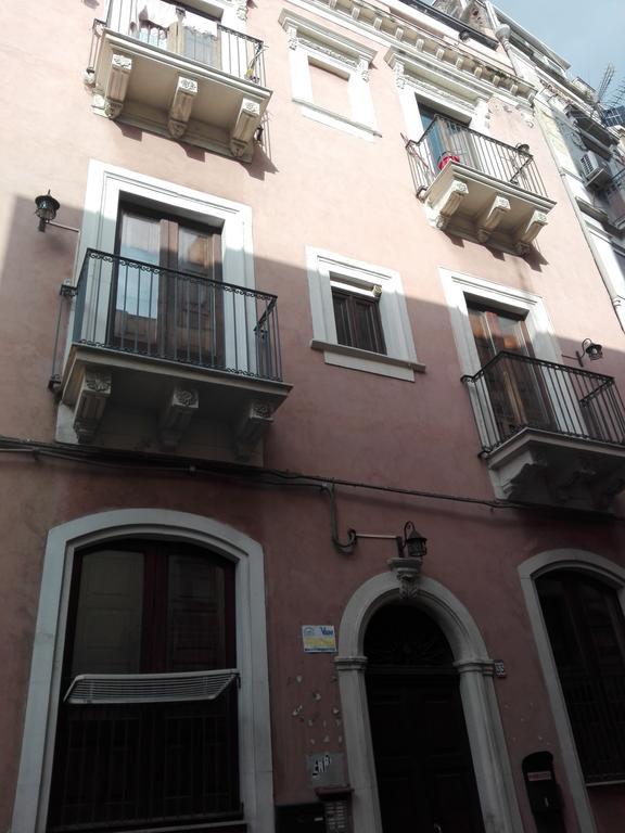 Monovano Centro Storico คาตาเนีย ภายนอก รูปภาพ